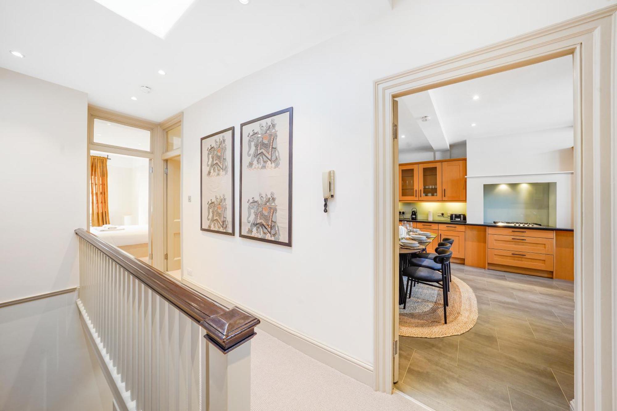 Spacious And Modern 4 Beds Home In Kensington Λονδίνο Εξωτερικό φωτογραφία
