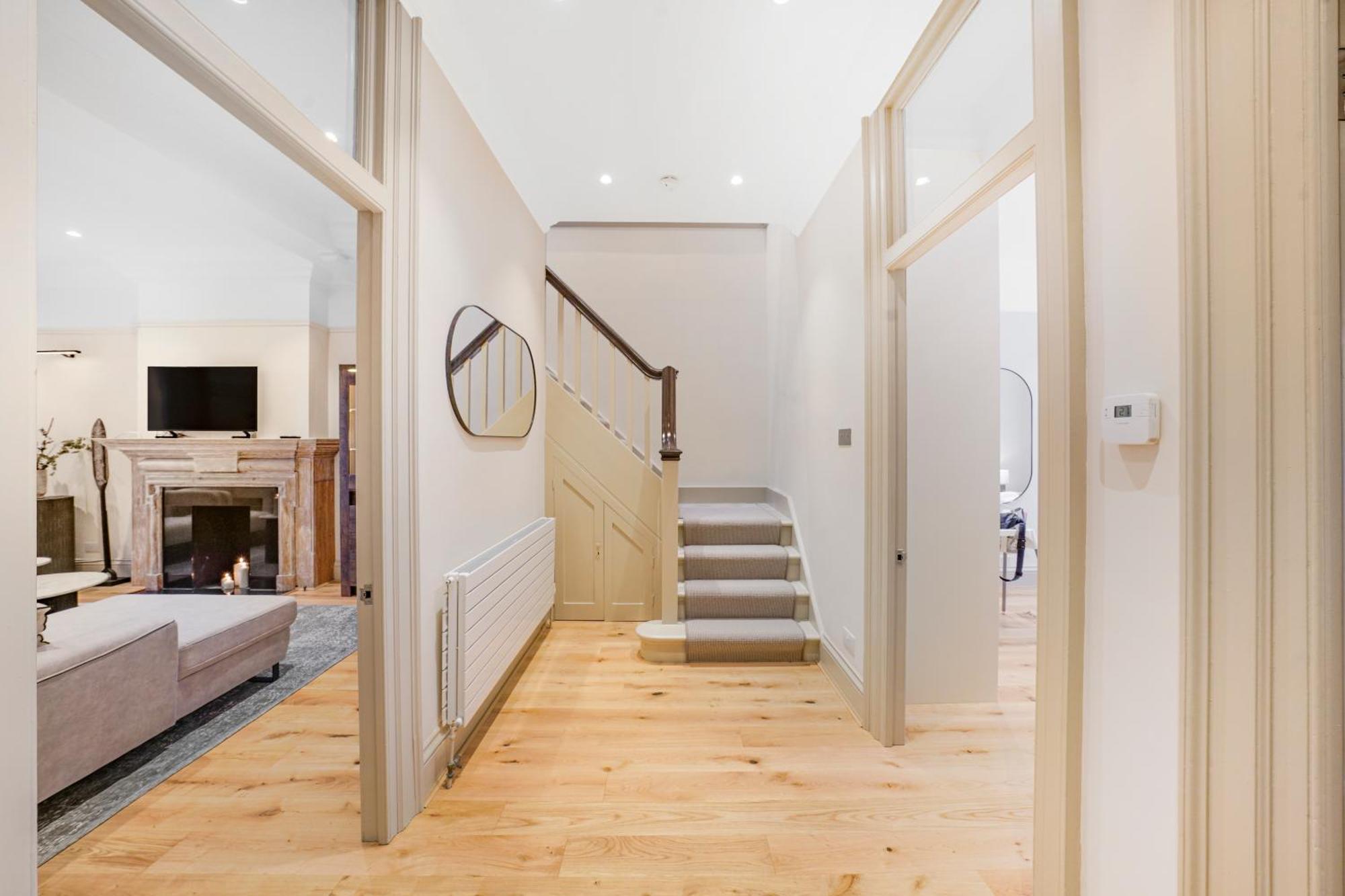 Spacious And Modern 4 Beds Home In Kensington Λονδίνο Εξωτερικό φωτογραφία