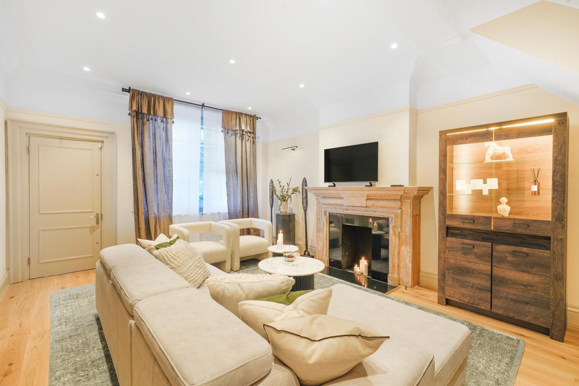 Spacious And Modern 4 Beds Home In Kensington Λονδίνο Εξωτερικό φωτογραφία